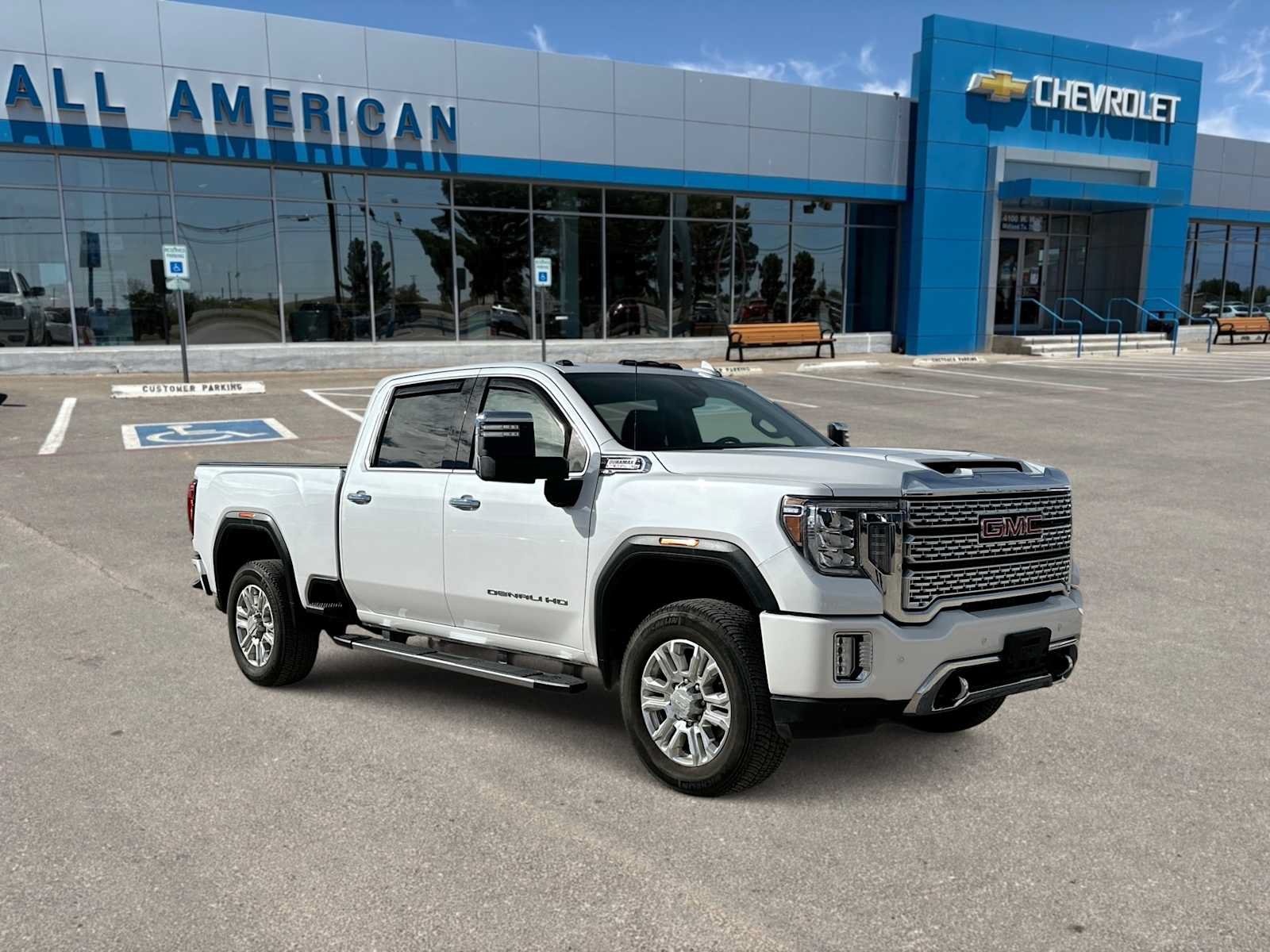 Used 2020 GMC Sierra 2500 Denali w/ Gooseneck/5TH Wheel Package AWD/4WD image 2