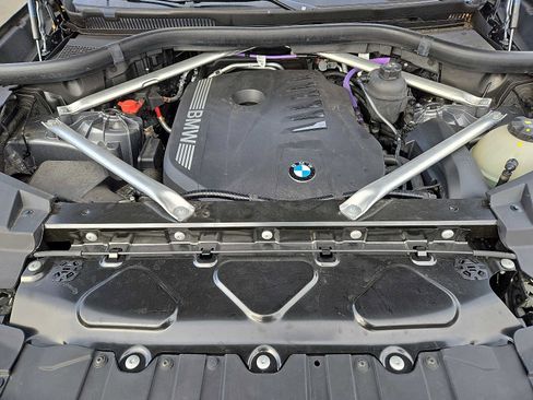 Used 2024 BMW X5 xDrive40i w/ Premium Package image 27