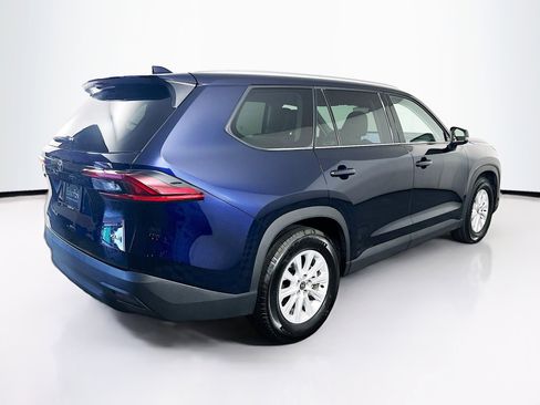 Used 2025 Toyota Grand Highlander XLE image 9