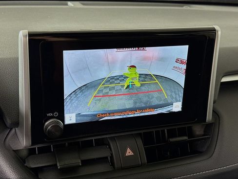 Certified 2024 Toyota RAV4 XLE w/ Convenience Package AWD/4WD image 6
