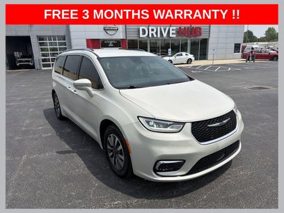 Used 2021 Chrysler Pacifica Touring-L
