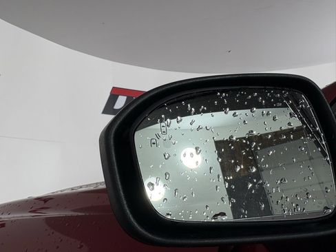 Used 2019 Ford Fusion SE w/ Equipment Group 151A image 16