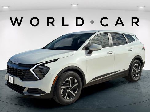 Certified 2025 Kia Sportage LX FWD image 11