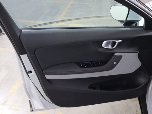 Used 2024 Polestar Polestar 2 AWD/4WD image 13