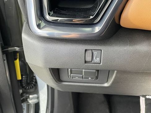 New 2026 GMC Canyon AT4 w/ Technology Plus Package AWD/4WD image 12