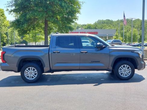 Used 2025 Toyota Tundra SR5 AWD/4WD image 27