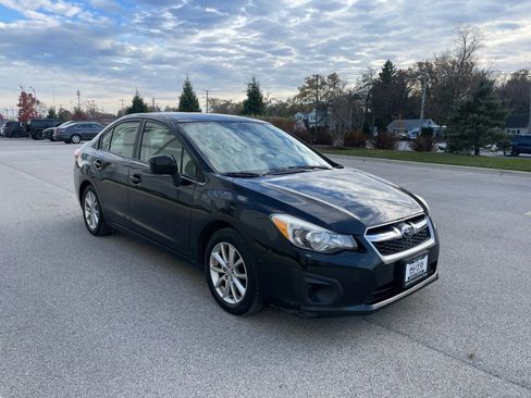 Used 2013 Subaru Impreza 2.0i Premium w/ All-Weather Pkg image 3