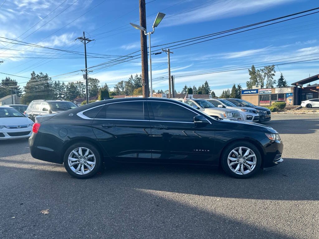 Used 2016 Chevrolet Impala LT w/ Convenience Package FWD image 3