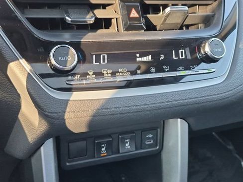 Certified 2023 Toyota Corolla Cross XLE w/ Convenience Package AWD/4WD image 15