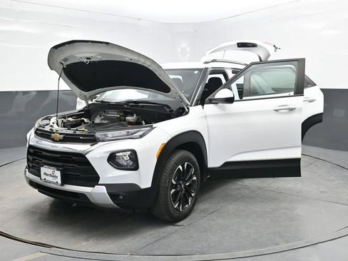 Used 2021 Chevrolet TrailBlazer LT w/ Convenience Package AWD/4WD image 41