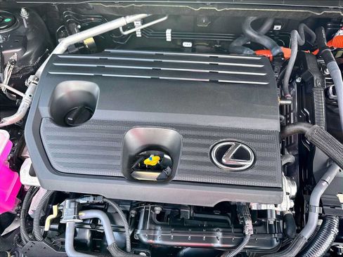 Used 2025 Lexus NX 350h AWD w/ Accessory Package (Z2) image 33