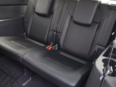 Used 2019 Volkswagen Atlas SE FWD image 18