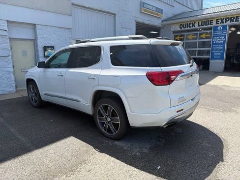Used 2017 GMC Acadia Denali w/ Technology Package AWD/4WD image 3