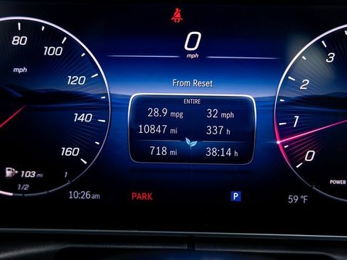 Used 2025 Mercedes-Benz C 300 4MATIC Sedan image 47