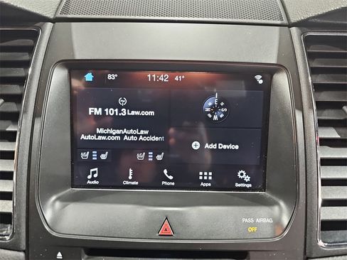 Used 2016 Ford Taurus Limited image 27