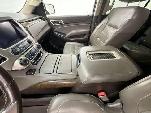 Used 2019 GMC Yukon XL Denali w/ Denali Ultimate Package AWD/4WD image 21