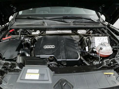 Used 2021 Audi Q5 2.0T Premium image 33