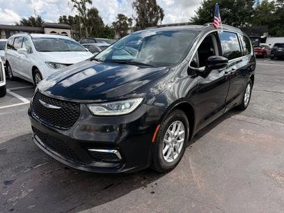 Used 2022 Chrysler Pacifica Touring-L
