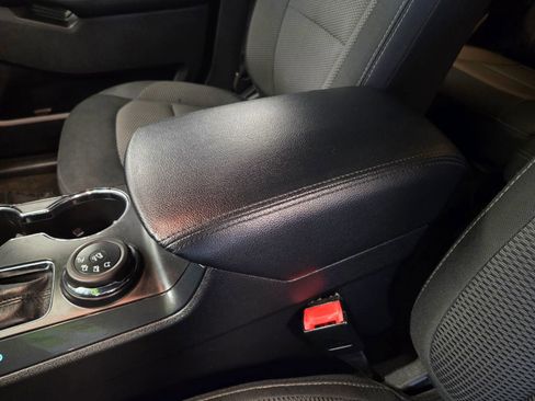 Used 2018 Ford Explorer XLT w/ Equipment Group 201A image 38