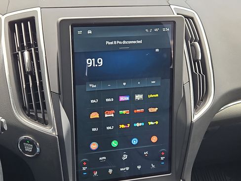 Certified 2024 Ford Edge Titanium w/ Equipment Group 301A image 17