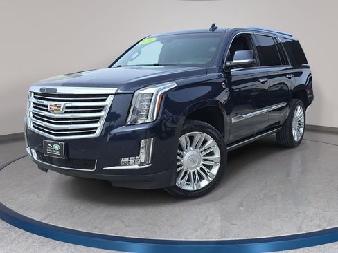 Used 2017 Cadillac Escalade Platinum image 1