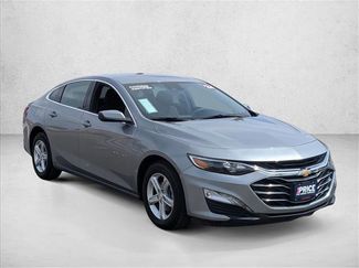 Used 2024 Chevrolet Malibu LT video 3