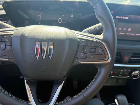 Used 2025 Buick Encore GX Preferred FWD image 19