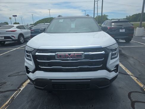New 2026 GMC Terrain Elevation w/ Elevation Premium Package FWD image 2