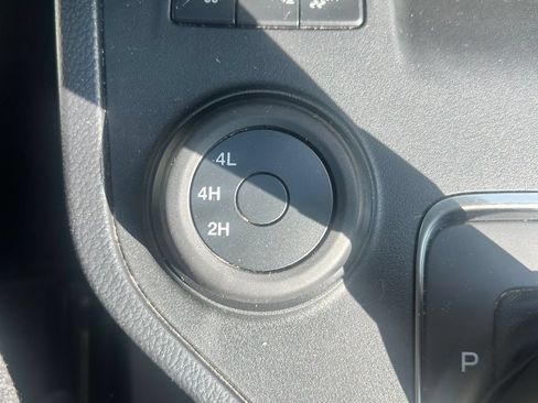 Used 2019 Ford Ranger XLT w/ Equipment Group 302A Luxury AWD/4WD image 11