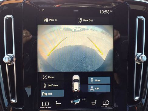 Used 2022 Volvo XC40 T5 R-Design w/ Advanced Package image 6