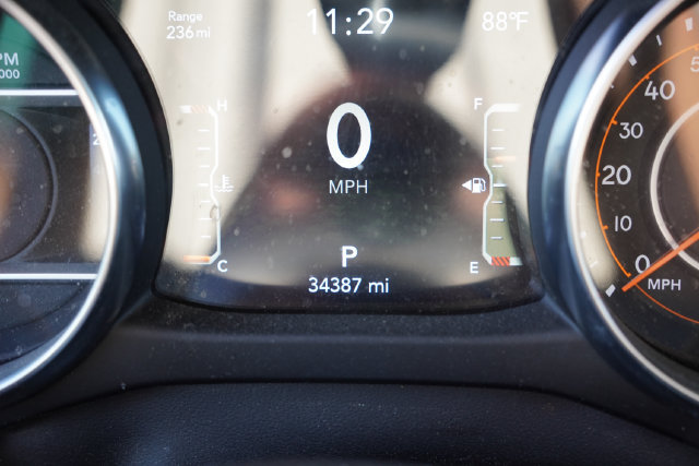 Certified 2023 Jeep Gladiator Sport AWD/4WD image 7