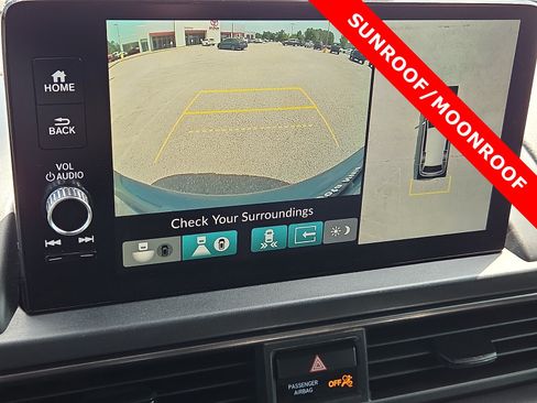 Used 2025 Honda Pilot TrailSport image 19