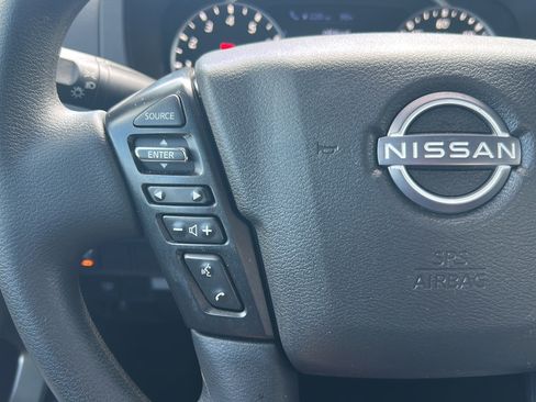 Used 2025 Nissan Frontier SV RWD image 28