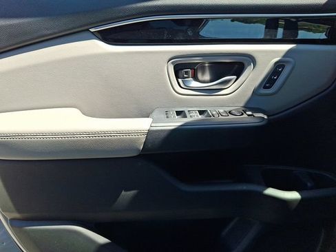 Certified 2025 Honda Pilot Touring image 23