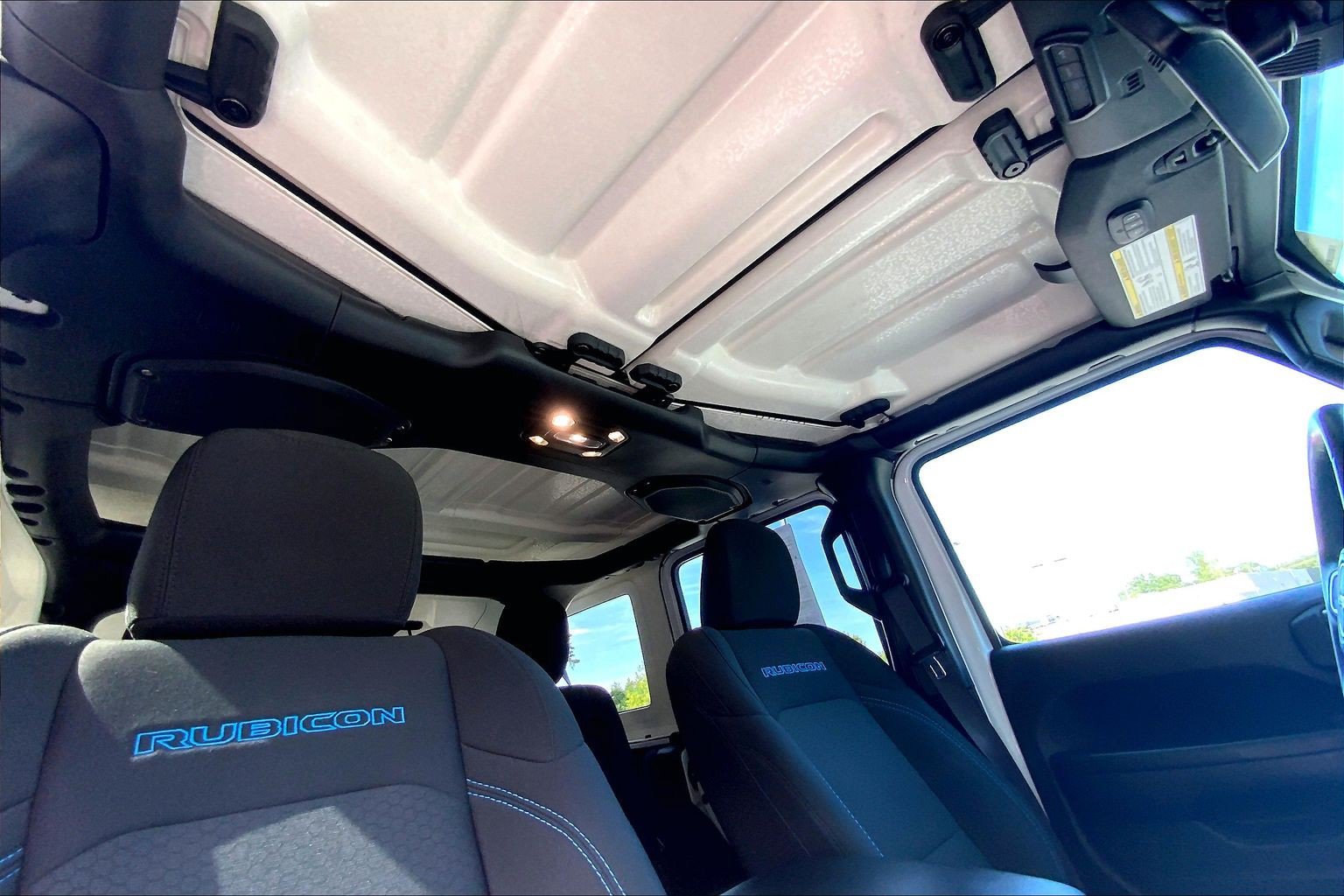 Used 2021 Jeep Wrangler Unlimited Rubicon 4xe w/ Safety Group AWD/4WD image 24