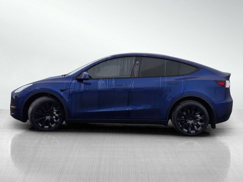 Used 2024 Tesla Model Y Long Range image 7