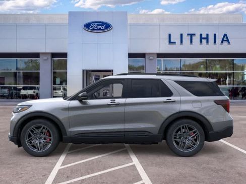 New 2026 Ford Explorer ST-Line w/ ST-Line Street Pack RWD image 3