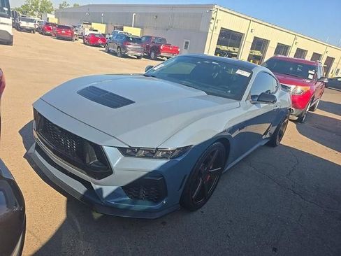 Used 2024 Ford Mustang GT Premium RWD image 1