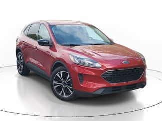 Used 2022 Ford Escape SE w/ SE Sport Appearance Package video 1