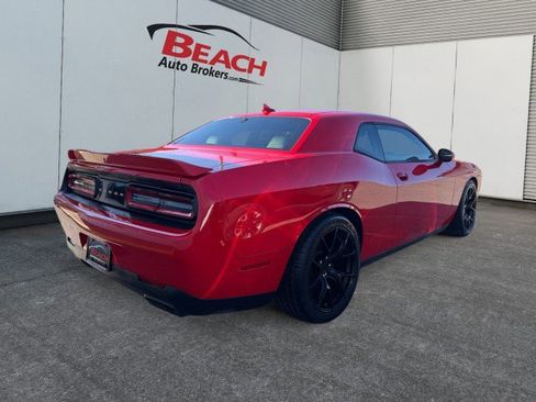 Used 2015 Dodge Challenger R/T Plus image 13