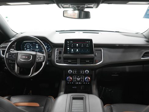 Used 2022 GMC Yukon AT4 w/ AT4 Premium Package AWD/4WD image 16