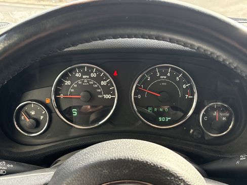 Used 2018 Jeep Wrangler Unlimited Rubicon w/ Cold Weather Group image 21