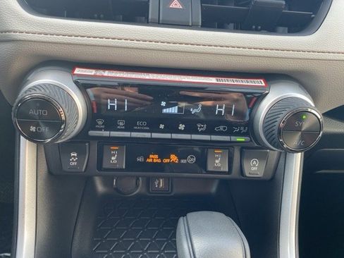 New 2025 Toyota RAV4 XLE image 33