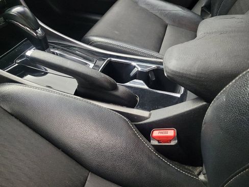 Used 2016 Honda Accord Sport image 26