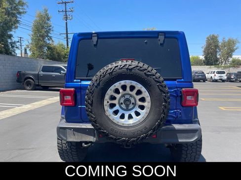 Used 2020 Jeep Wrangler Unlimited Sahara AWD/4WD image 3