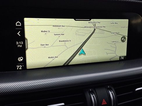 New 2025 Alfa Romeo Stelvio Sprint image 12