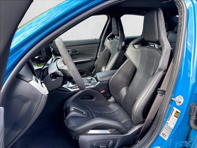 Used 2025 BMW M3 w/ M Carbon Exterior Package RWD image 25