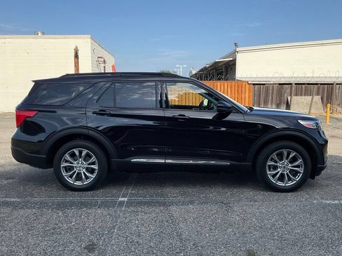 Certified 2024 Ford Explorer XLT w/ Equipment Group 202A AWD/4WD image 7