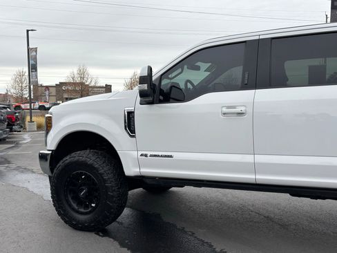 Used 2018 Ford F250 Lariat w/ Lariat Value Package image 7