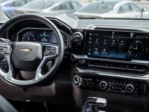 Used 2023 Chevrolet Silverado 1500 LTZ w/ Technology Package AWD/4WD image 16